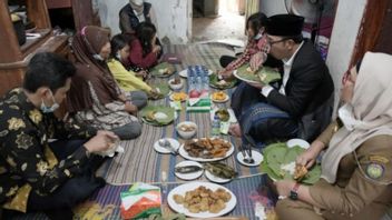 Ridwan Kamil Makan Bersama dengan 3 Anak Telantar di Indramayu yang Ditinggal Ayah Merantau, Ibu Menikah Lagi