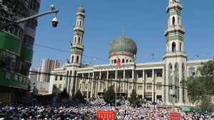 Lebaran Muslim China: Masjid Penuh, Sedekah Mengalir, Tradisi Tetap Dijaga