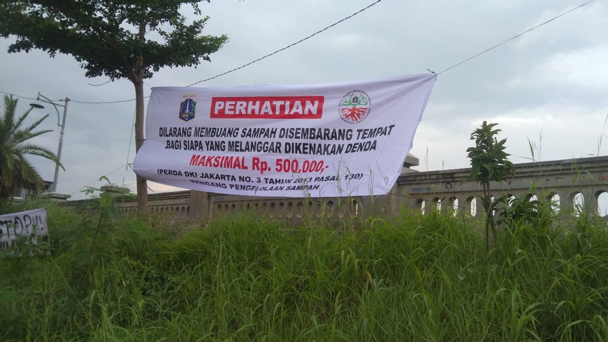 Pemprov Perketat Pengawasan di Tanggul Muara Baru, Buang Sampah Liar Terancam Denda Hingga Rp20 Juta