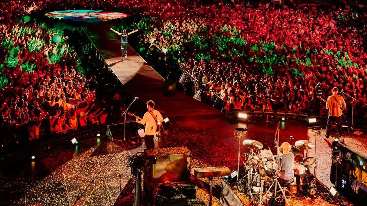 Coldplay 将继续在Grand Screen上引起粉丝的注意:这不是Kiss Cam