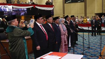 DPRD DKI Lantik 6 Anggota PAW Fraksi PSI, PKS, dan Gerindra 