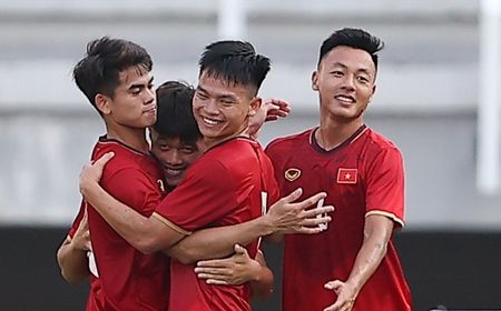 Soal Bau Sampah yang Tercium di Stadion GBT Jelang Laga Vietnam Vs Hong Kong, Coach Dinh The Nam: Tidak Masalah