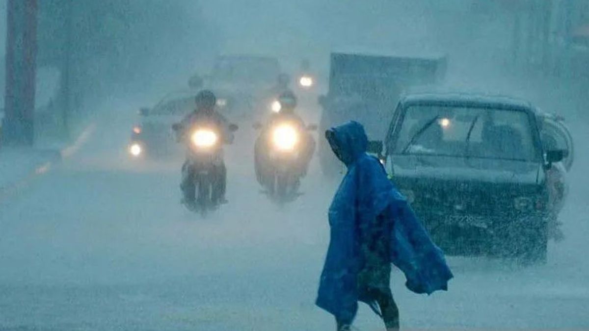 12月8日(金)の天気、南ジャカルタと東ジャワの住民は雷雨に注意