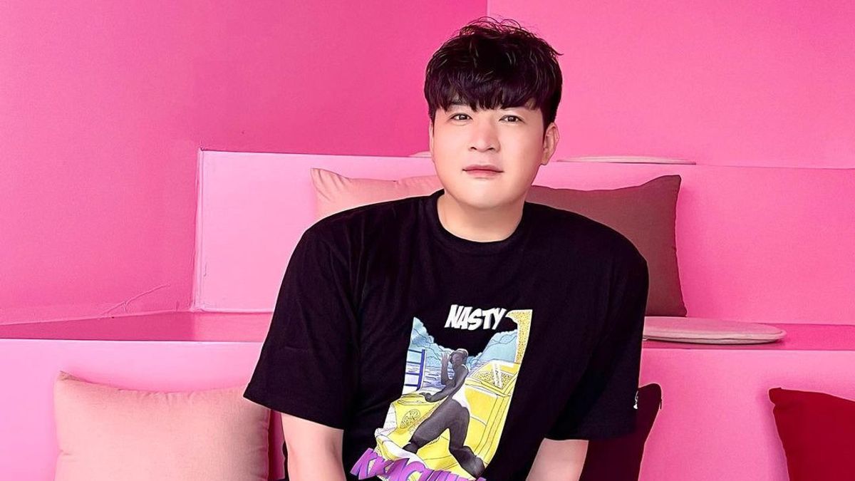 Super Junior's Shindong Tests Positive For COVID-19