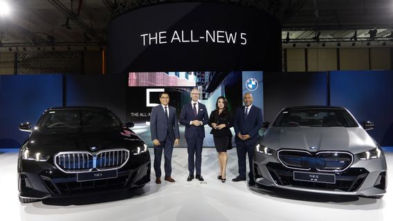 Les dernières variantes de la série-5 de BMW et de type i5 haut dans le GIIAS 2024