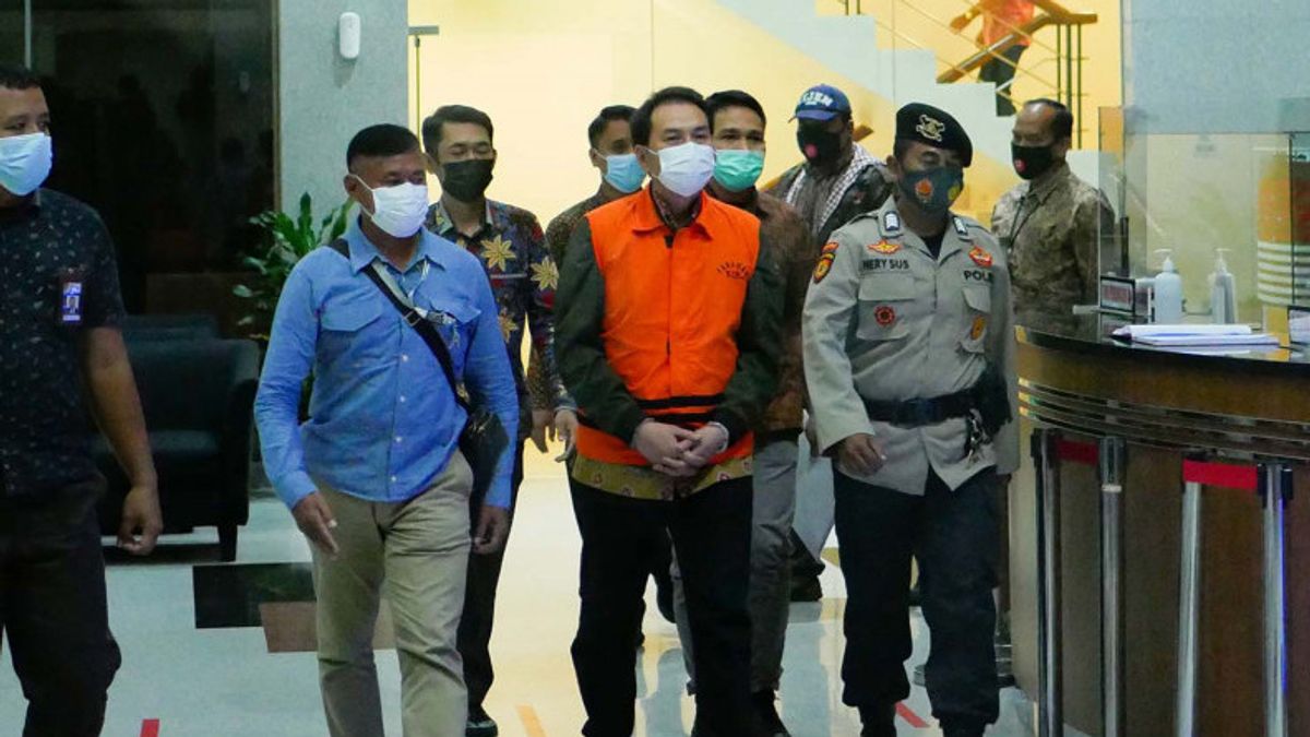 KPK Telusuri Aliran Uang dari Azis Syamsuddin untuk Stepanus Robin Pattuju