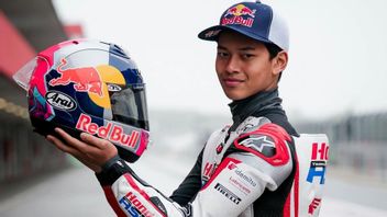 فيغا إيدا براتامّا في المركز الخامس في ظهورها الأول في Moto3 في GP تايلاند