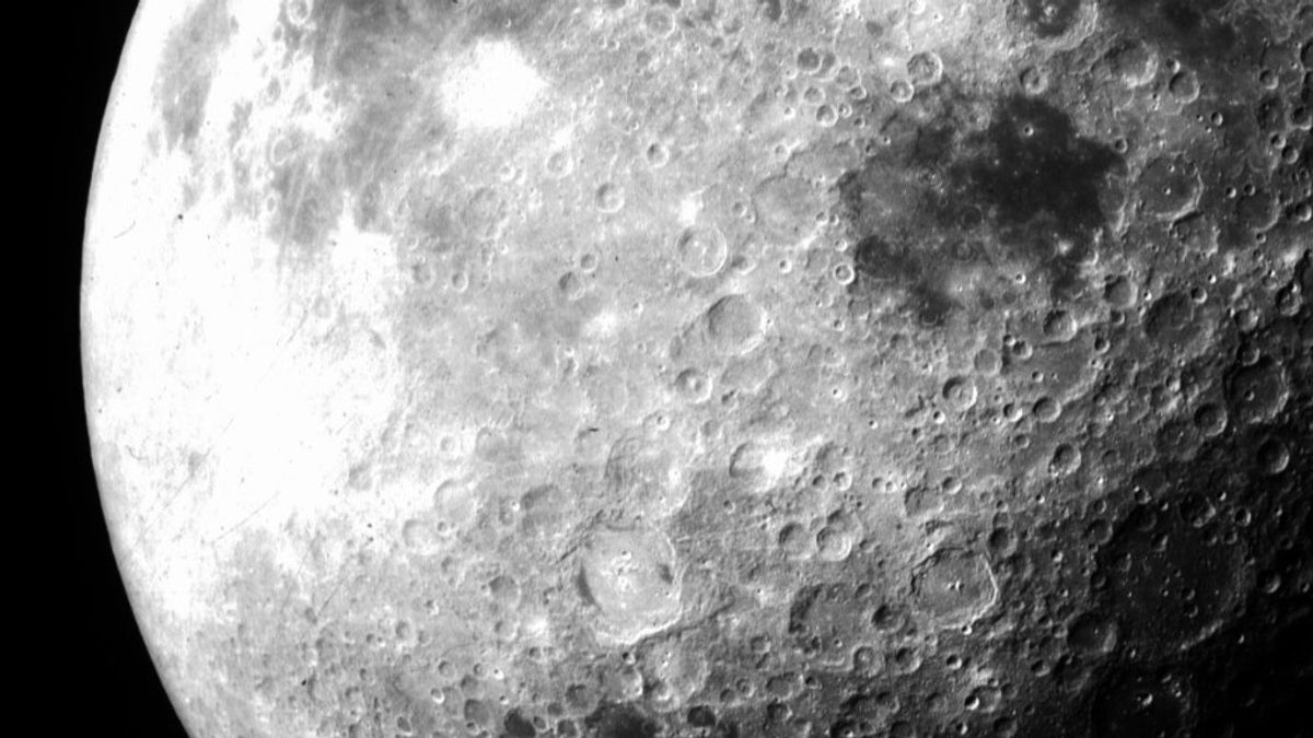 科学家找到月球的合适部分作为宇航员基地