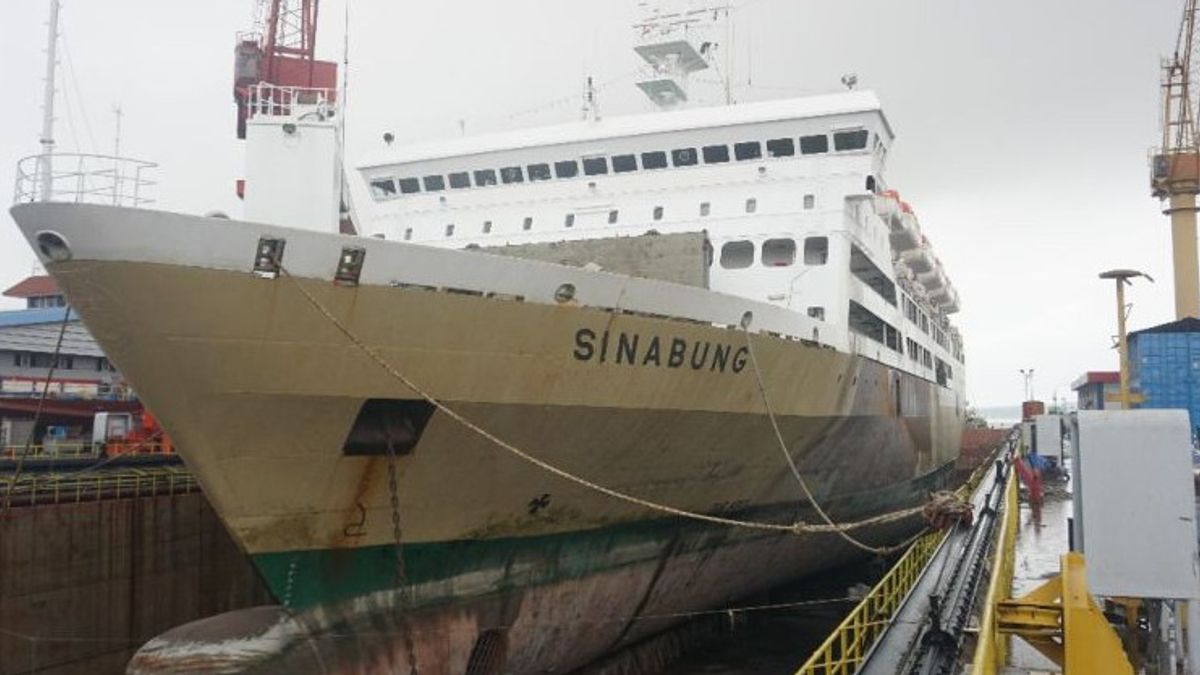 PT PAL Rampungkan在2024年开斋节返乡流期间完成商船维修