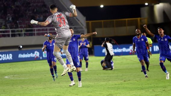 Juara Piala Presiden 2024, Arema FC Kukuhkan Tim Spesialis Turnamen