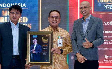 Direktur Keuangan dan Strategi Bank DKI Raih Most Popular CFO Awards 2024