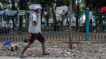 墨屋ティ:インドネシア不況の間、失業率と貧困が急増する