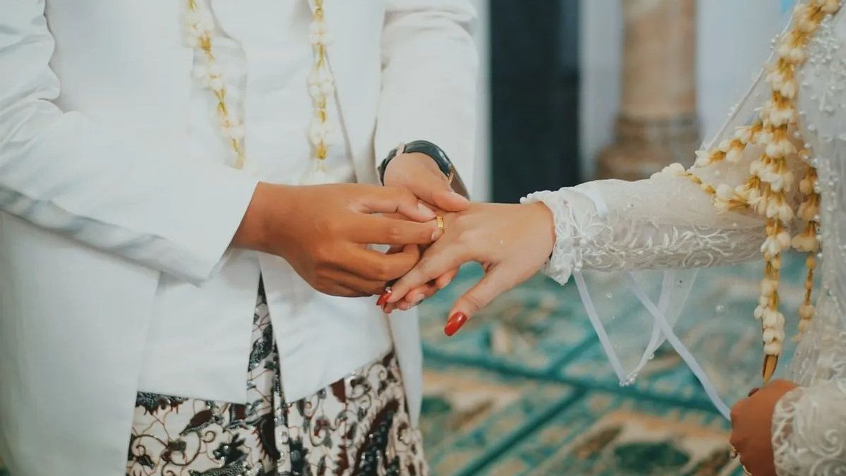 Check out the Facts Whether a Siri Marriage Can Live Together Legally