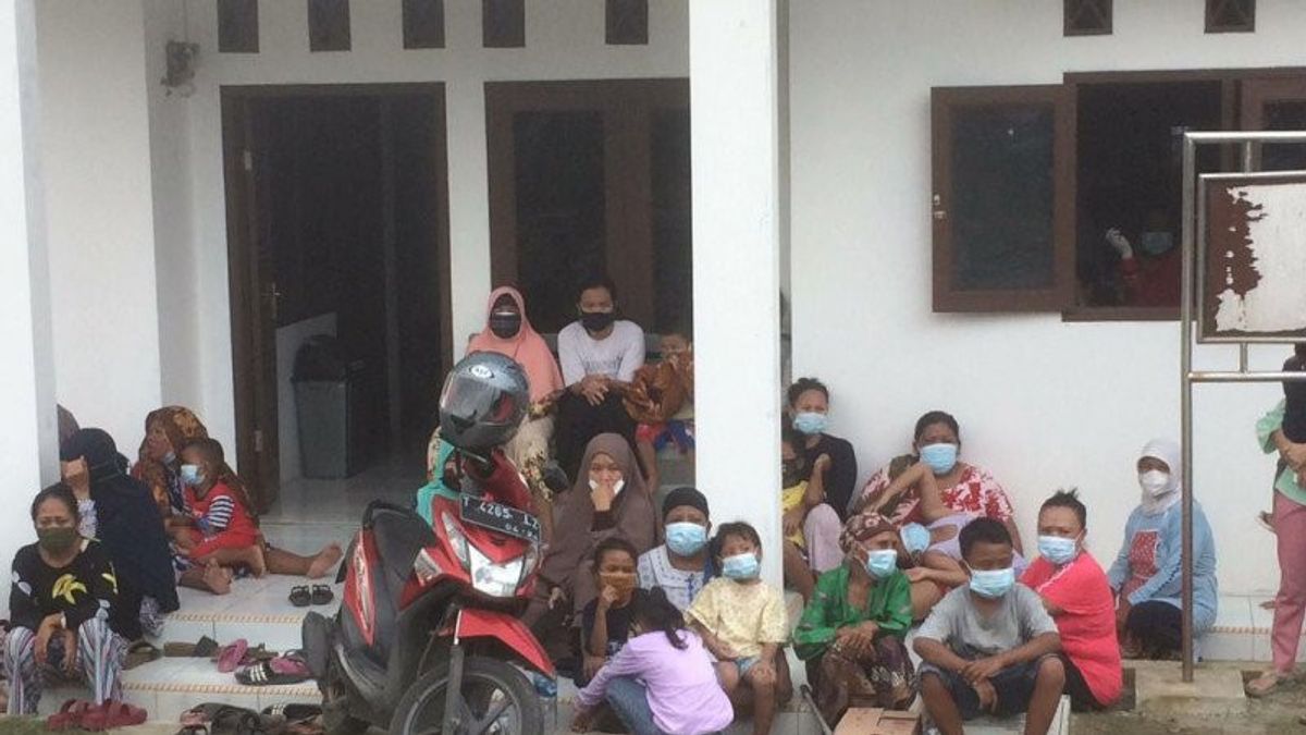 It Turns Out That Chlorine Gas Has Poisoned Dozens Of Residents Warga