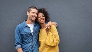 Sebelum Memilih Pasangan Hidup, Ketahui 5 Sikap yang Layak Didapatkan Wanita dari Pria 