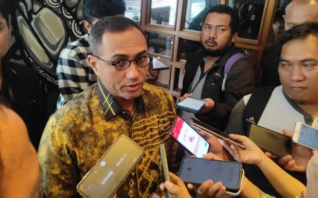 Tunggu Peralihan Aset Kripto, OJK Sebut Pengenaan Pajak Kripto Masih Dalam Pembahasan