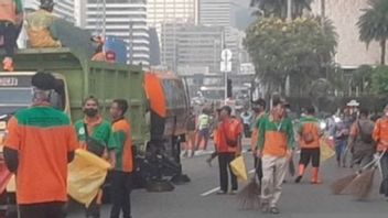 Berapa Banyak Sampah Hasil Demo 11 April yang Berhasil Dikumpulkan dari Monas dan Senayan?