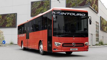 戴姆勒汽车在Busworld Europe 2025上的绿色革命:eIntouro首次亮相,先进电池和未来服务