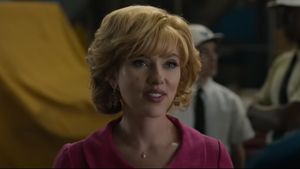 斯卡莱特·约翰逊索(Scarlett Johansson)感到不安,OpenAI使用与她相似的声音