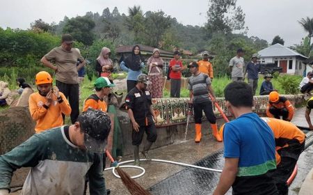 Akses Jalan Sumbar-Jambi Dapat Dilalui Usai Banjir Bandang di Solok 