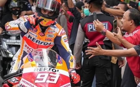 Marc Marquez Burnout di Jalanan Jakarta saat Parade Pebalap MotoGP, Warganet: Ngeri Ditilang