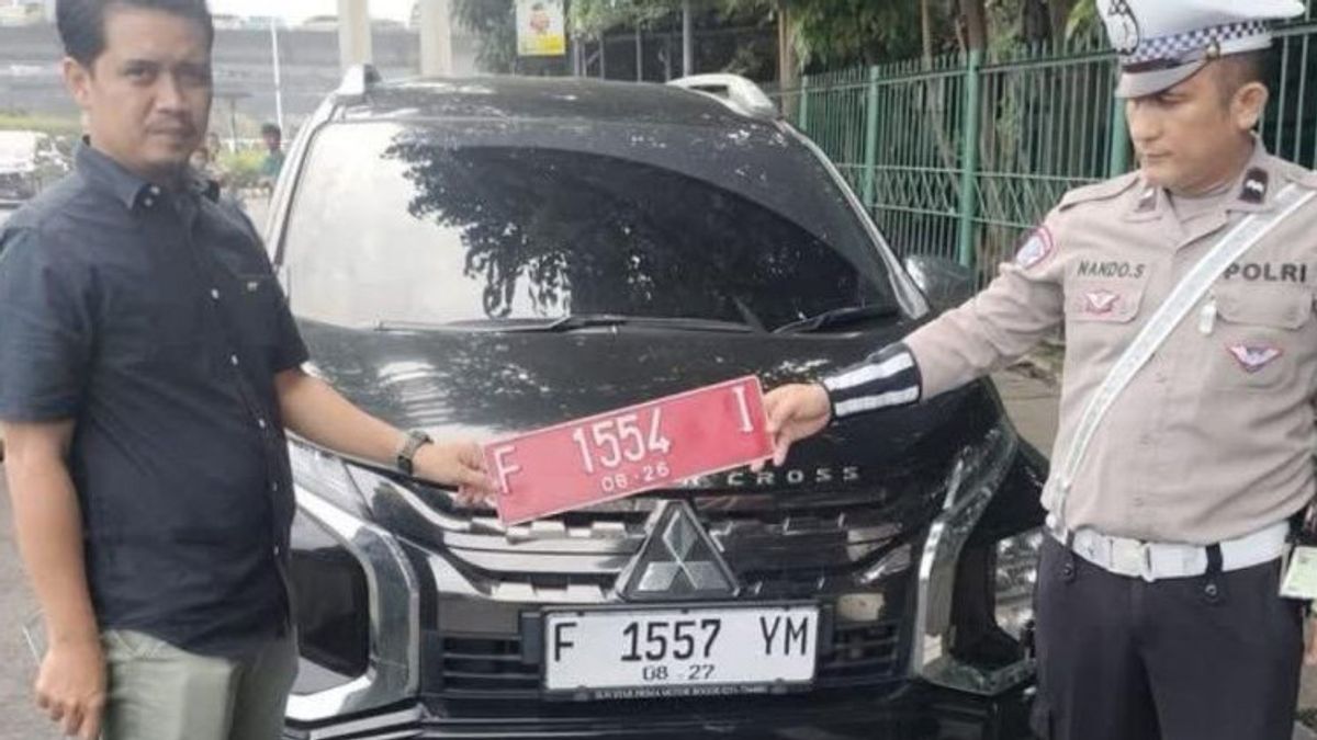 Viral Ganti Pelat Nomor, Mobil Dinas Bappenda Bogor Ditilang di Jakarta