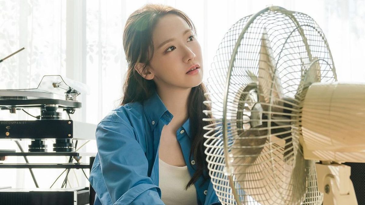 17 Years Together, YoonA Continue Contract With SM Entertainment