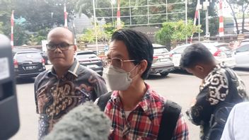 Hadiri Pemeriksaan Kasus Dugaan Penggelapan Mobil, Edward Akbar Minta Doa