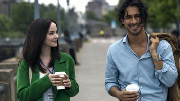 Dove Cameron 和 Avan Jogia 在“56 Days”系列中的首映式亮相