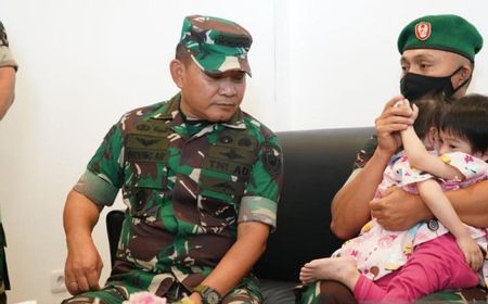 Dijenguk Sebelum Anak Dioperasi, Serda Fredrik: Kami Sekeluarga Sangat Terharu, Terima Kasih Bapak KSAD dan Ibu