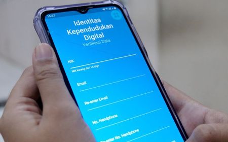 Permohonan KTP Digital di Surabaya Capai 11.389 Orang dalam Sehari