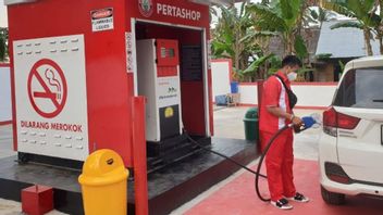 プルタミナのボスは、補助金を受けた燃料を売ることができる店の条件を与えました