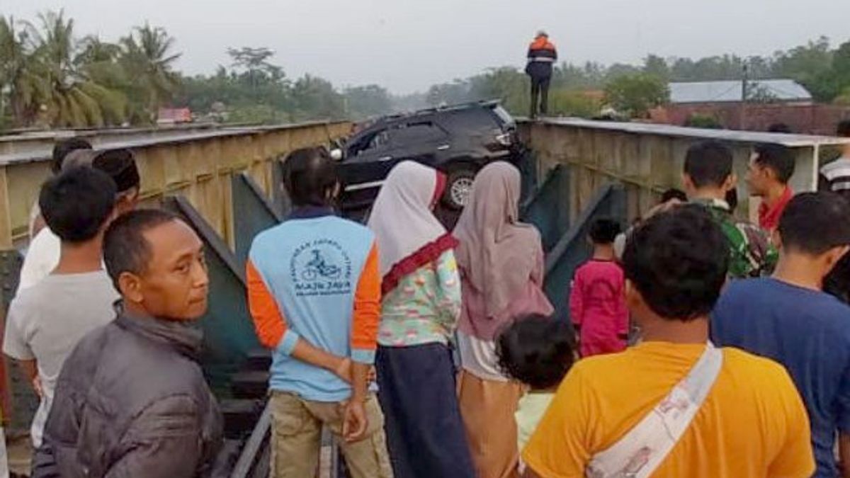 Ada Dugaan Rencana Bunuh Diri Massal Mobil Fortuner di Jalur KA Sumpiuh