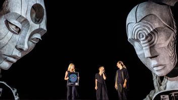 NUANU被国际艺术家丹尼尔·普罗珀(Daniel Propper)选为他最新艺术作品的复兴地点:地球哨兵