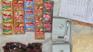 警察突袭了Cengkareng公寓的NutriSari包装的快水麻醉品工厂