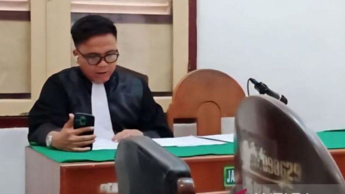 Prosecutors Appeal Sentences For Life 3 151 Kg Marijuana Couriers In Medan