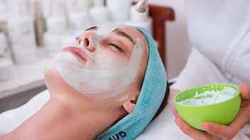 Dermaplanting, Beauty Therapy To Eliminate The Top Layer Of The Skin