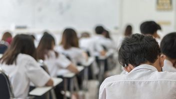 كشفت حكومة تانجيرانج ريجنسي عن شروط ومراحل اختيار المدارس الخاصة المجانية