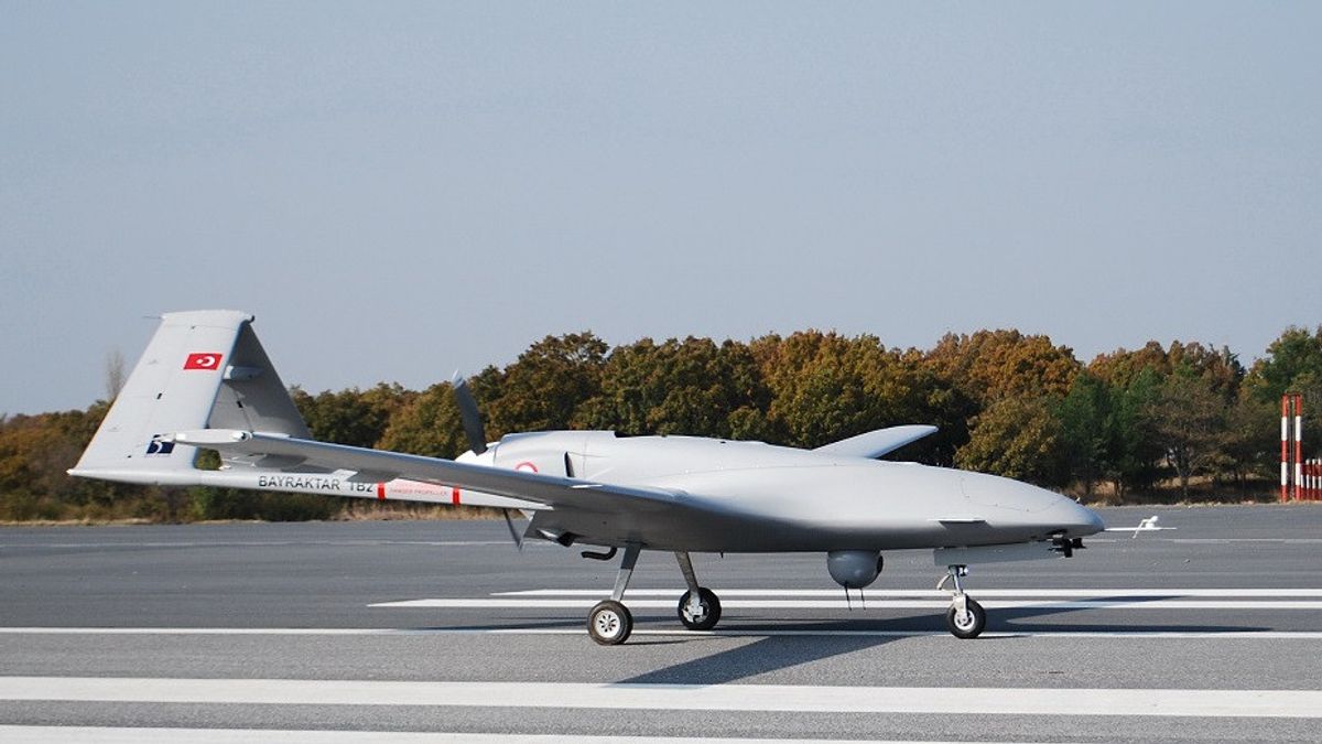 Poland Buys 24 Advanced Armed Drones With Anti-Tank Projectiles From Turkey