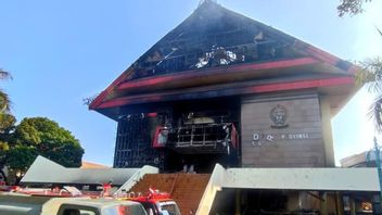 rénal sur les manifestations de Ricuh, les écoles et les campus de Sulawesi du Sud et étudiant en ligne temporairement