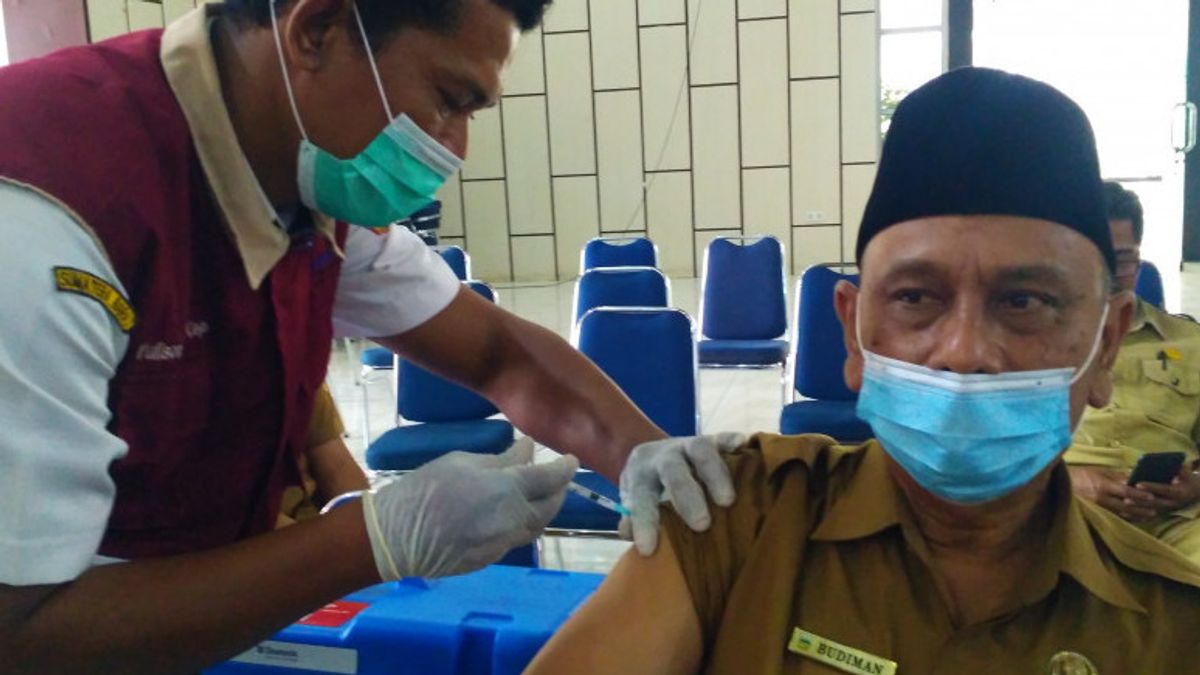 Free Vaccination In South Solok Stops Due To Out Of COVID-19 Vaccine Supplies