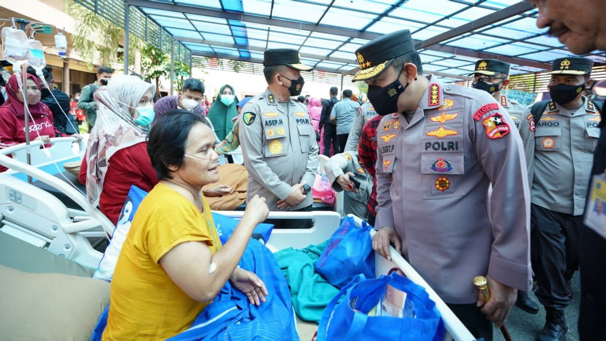 رئيس الشرطة الوطنية ينشر آلاف الأعضاء للمساعدة في إجلاء ضحايا زلزال سيانجور