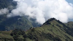 Pendaki Gunung Rinjani Bakal Pakai Aplikasi Pelacak Cegah Insiden