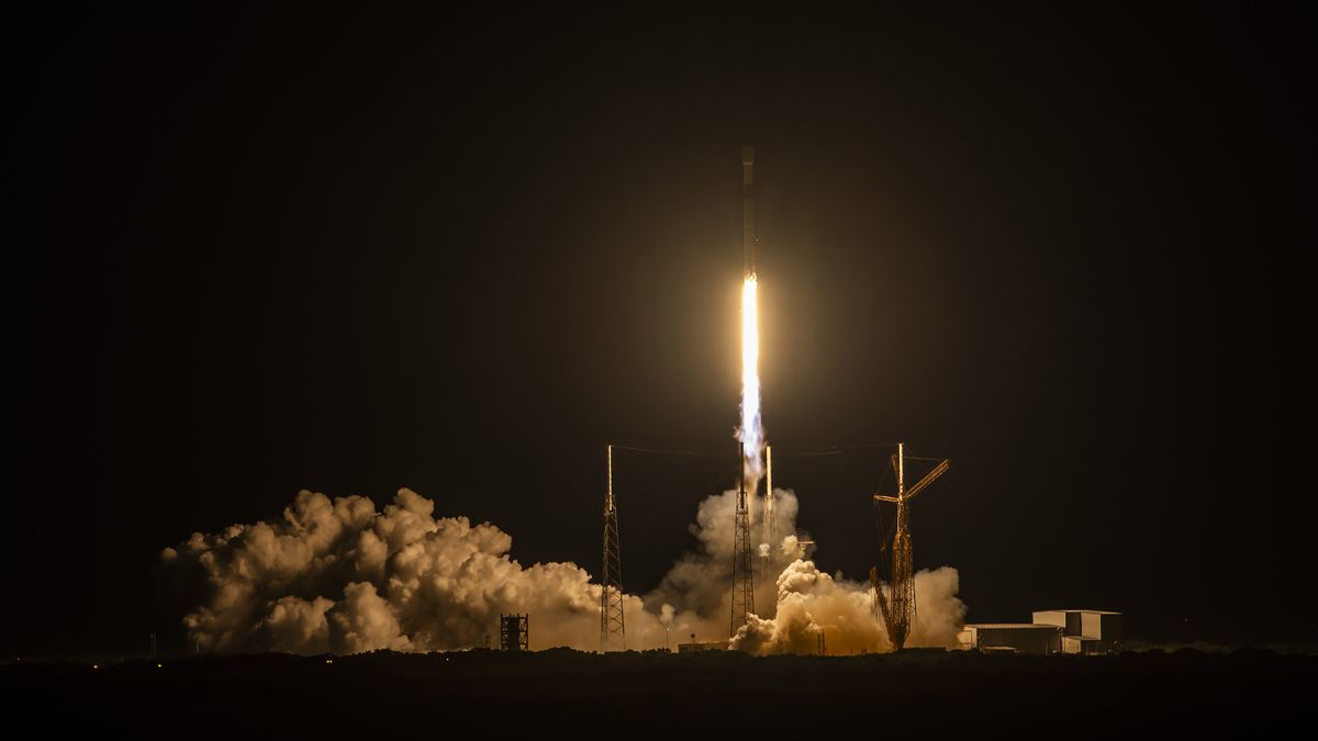Roket SpaceX Falcon 9 Akan Luncurkan 21 Satelit Starlink Pada 25 September