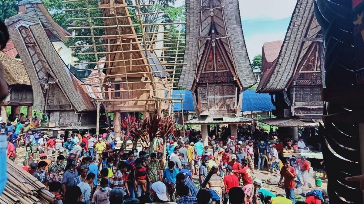 Connaître l'objet touristique Kalimbuang Bori à Toraja, la tradition unique de l'enterrement
