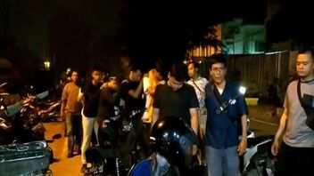 警察に逮捕されたメダンオートバイギャングの26人のメンバー