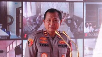 东爪哇警察局长命令Aiptu AR Pamekasan警察被妻子举报为不道德案件继续受到惩罚