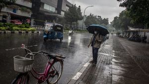 Prakiraan Cuaca Jumat 8 April: Jakarta dan Beberapa Kota Besar Hujan di Siang Hari