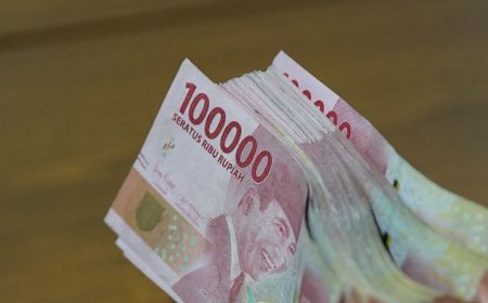 Rupiah Akhir Pekan Tampil Perkasa, Menguat ke Rp14.000-an