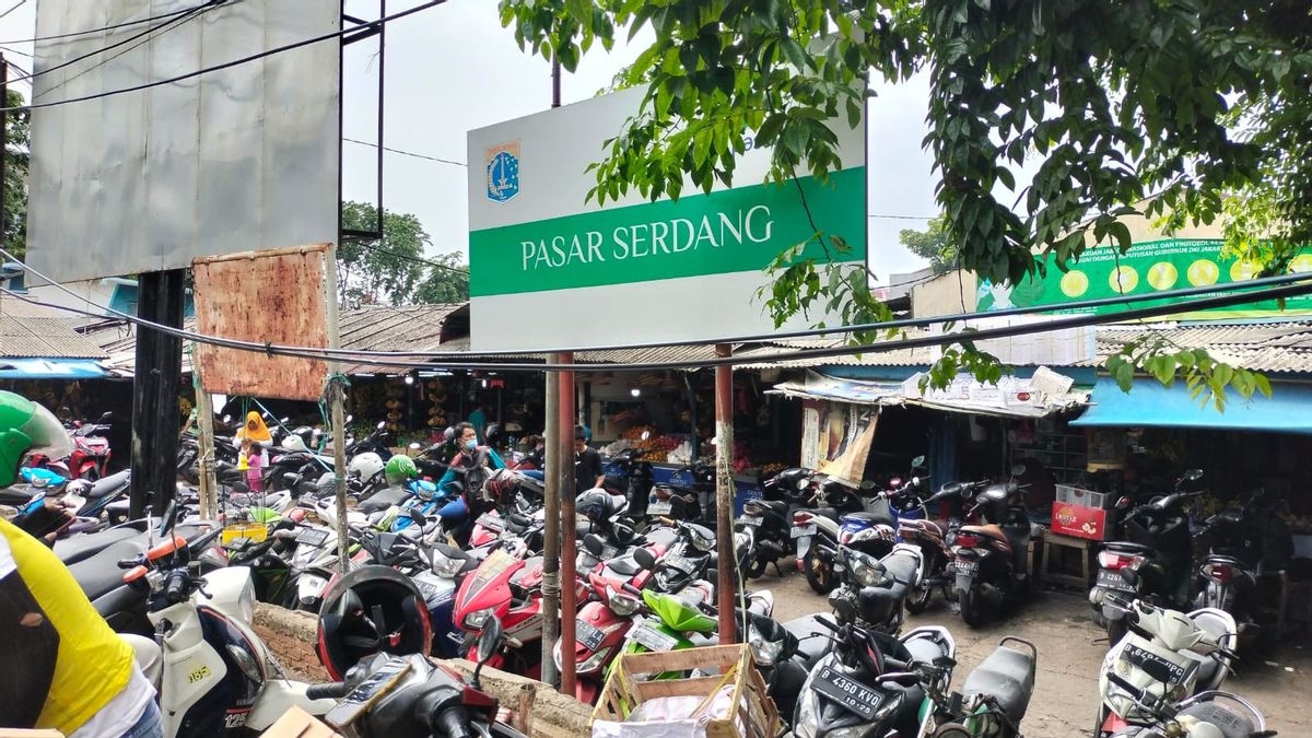 Pedagang Pasar Serdang Keluhkan Keberadaan Pasar Bayangan Ilegal di Kemayoran